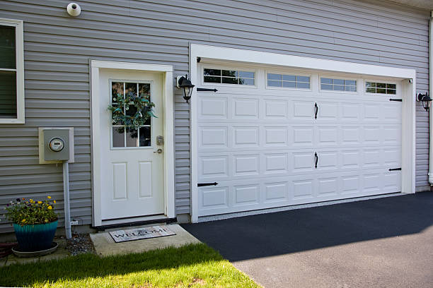 24/7 Emergency Garage Door Panel Replacement experts in Wichita, KS